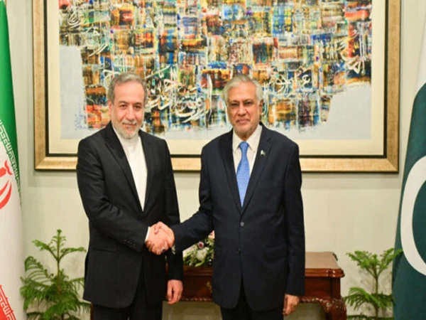 011750595851-0-600x450