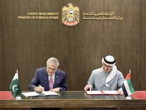 pak-uae-agreements1750828108-0-600x450