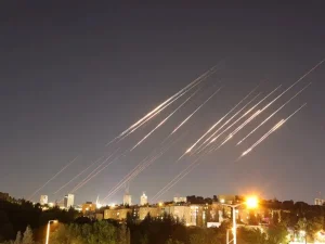 iran-new-strikes-on-isreal1772406668-0-600x450