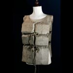 ٹائی ٹینک سے بچ جانے والی مسافر کی لائف جیکٹ 25 کروڑ روپے میں نیلام